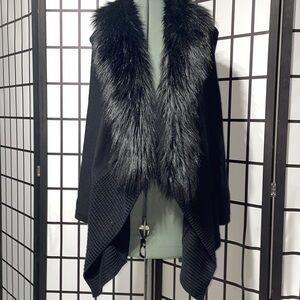 MICHAEL Kors Chic Black Faux Fur Knit Sweater Vest women’s size M